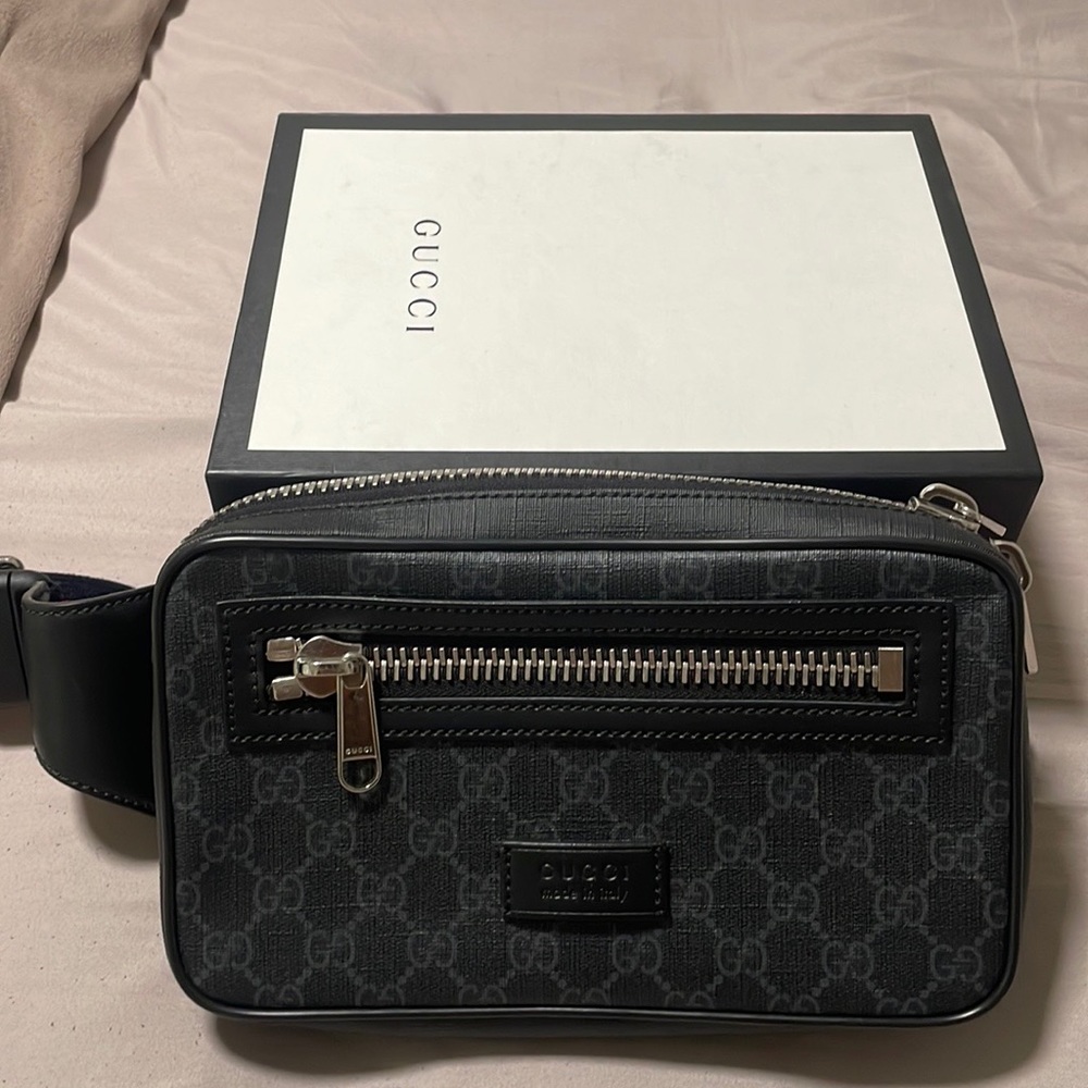 Selling Gucci belt bag not my style good conditions - Picture 2 of 6
